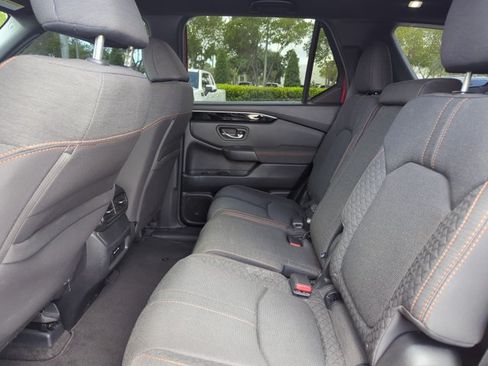 Used 2024 Honda Pilot Sport image 14