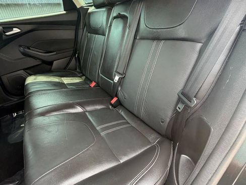 Used 2014 Ford Focus Titanium FWD image 38