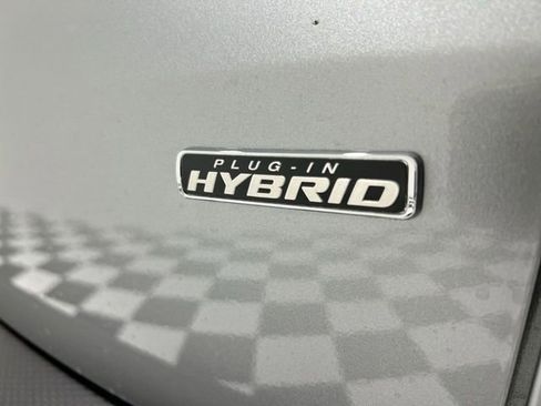 Used 2024 Ford Escape SE FWD image 19