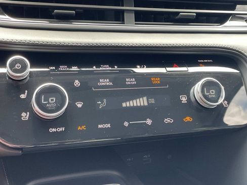 Certified 2024 INFINITI QX60 Luxe FWD image 19