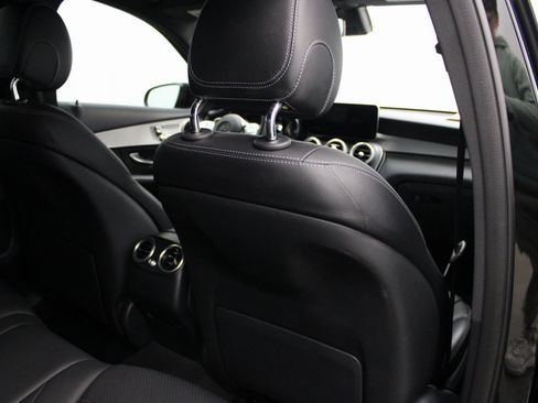 Used 2022 Mercedes-Benz GLC 300 4MATIC image 23