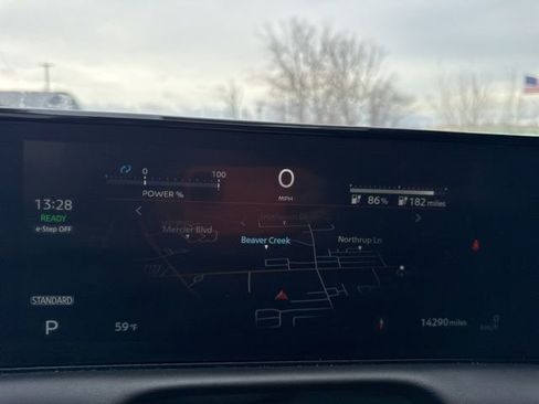 Used 2024 Nissan Ariya EVOLVE+ e-4ORCE image 20