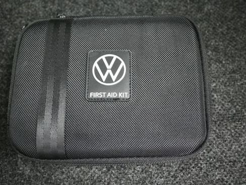 Used 2023 Volkswagen Tiguan SE AWD/4WD image 13