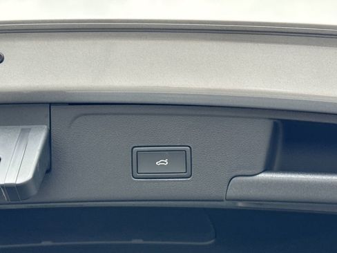 New 2026 Volkswagen Atlas Cross Sport SEL image 15