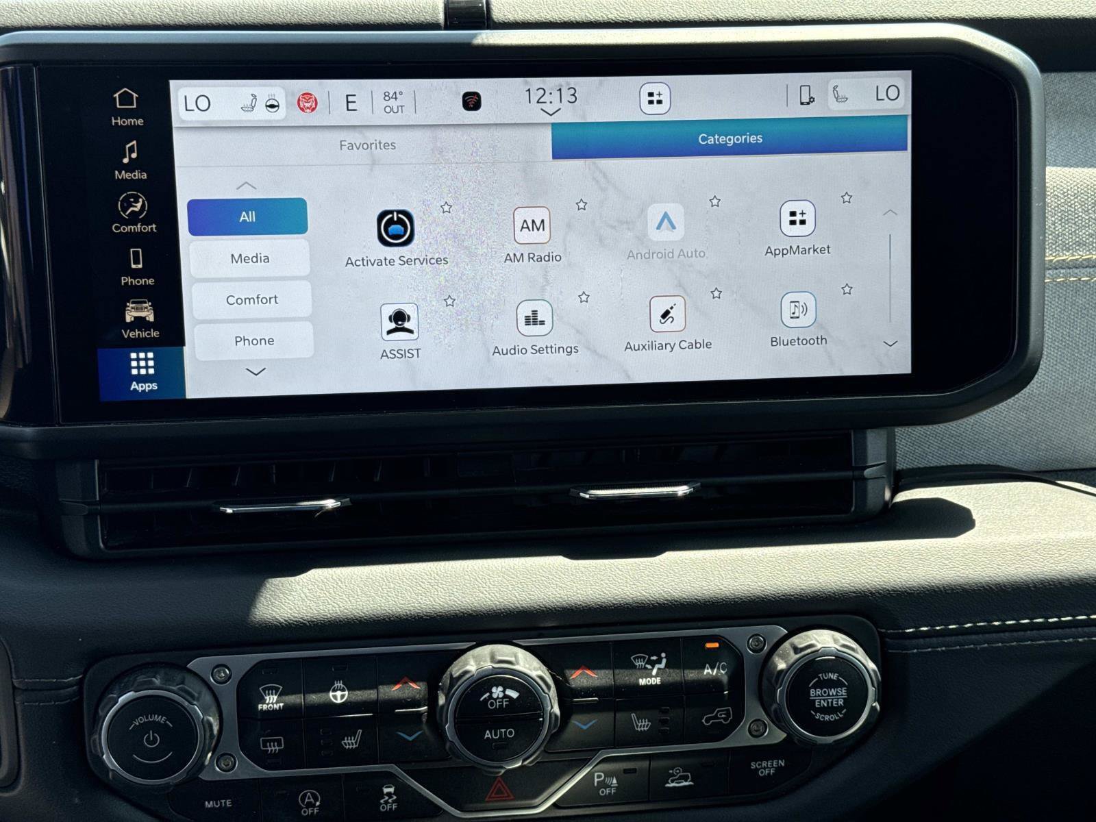 Used 2024 Jeep Wrangler Unlimited Sahara w/ Safety Group AWD/4WD image 24