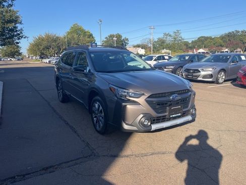 Used 2024 Subaru Outback Limited image 20