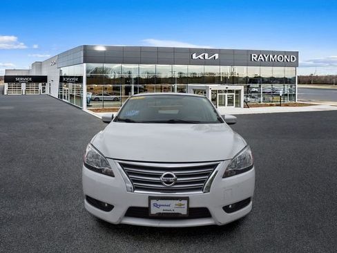 Used 2015 Nissan Sentra SL w/ SL Premium Package FWD image 8