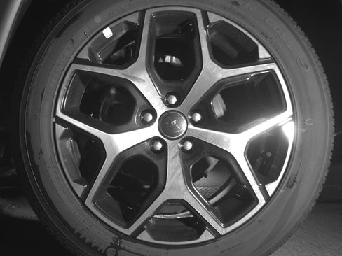 Used 2025 Jeep Compass Limited image 13