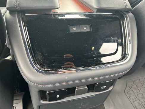 Used 2023 Lincoln Navigator Reserve AWD/4WD image 23