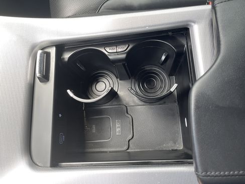 Used 2025 Hyundai Palisade Calligraphy FWD image 29