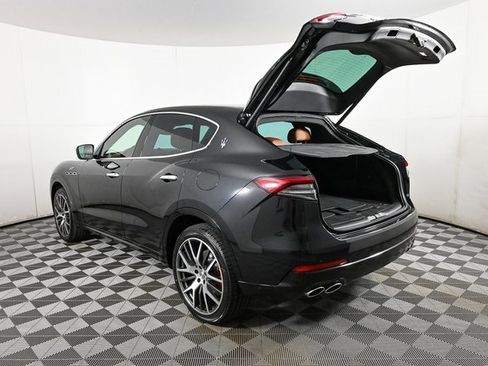 Used 2022 Maserati Levante GT image 32