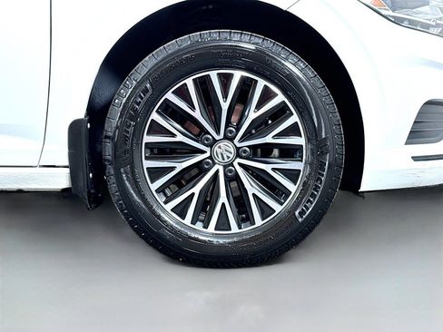 Used 2020 Volkswagen Jetta SE FWD image 42