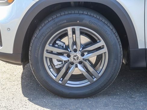 New 2026 Mercedes-Benz GLB 250 4MATIC image 9