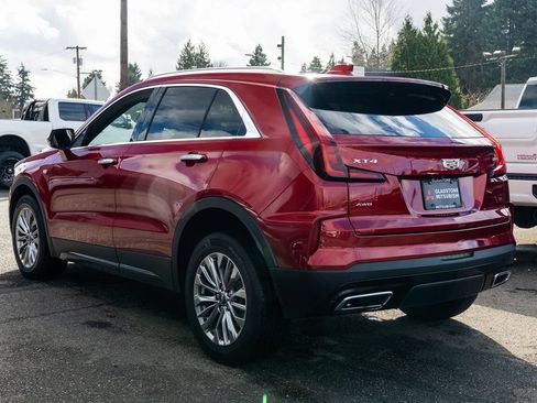 Used 2023 Cadillac XT4 Premium Luxury AWD/4WD image 4