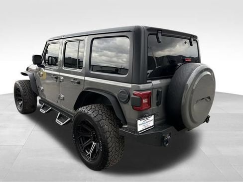 Used 2022 Jeep Wrangler Unlimited Sport image 11