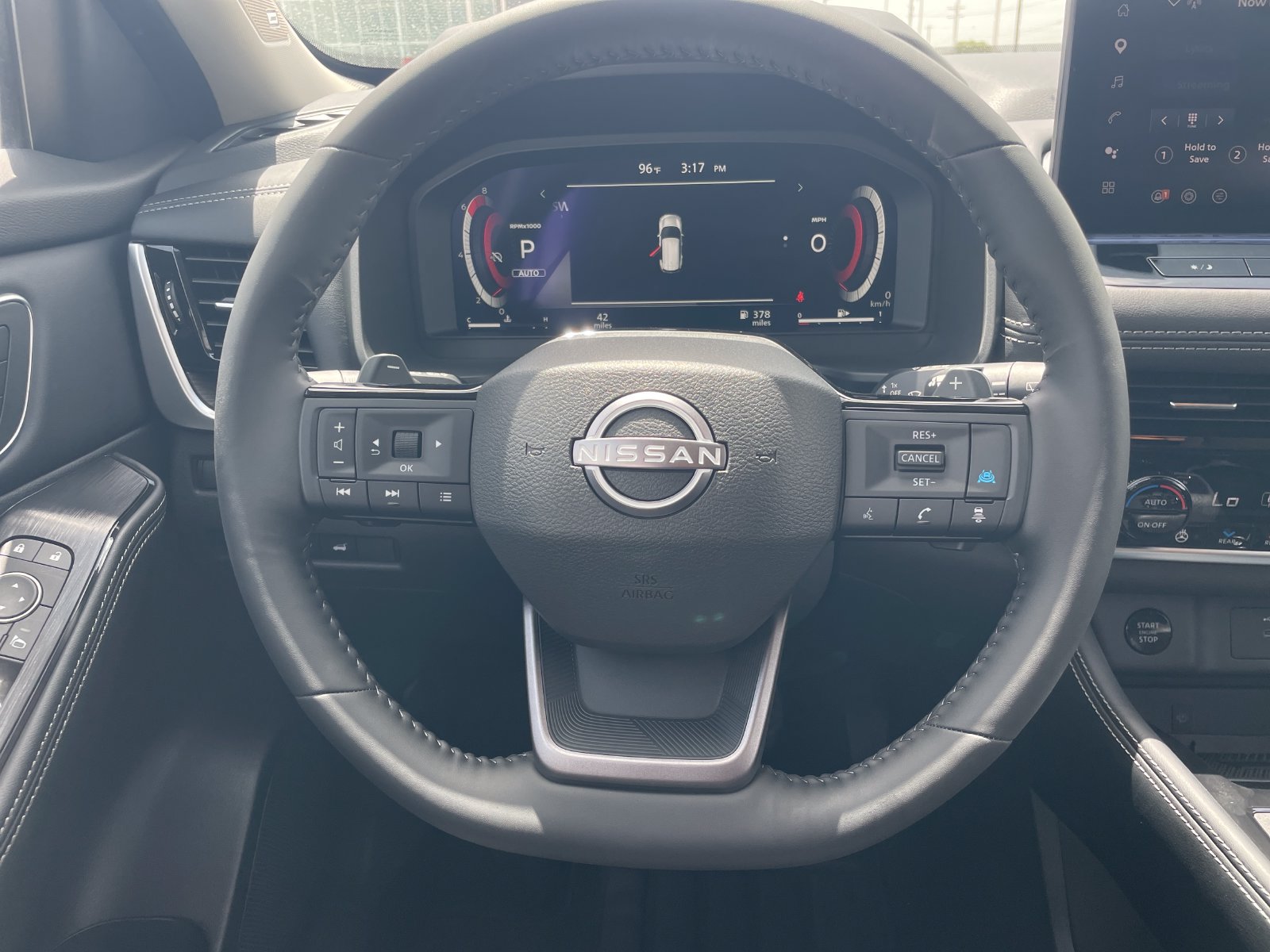 Used 2026 Nissan Rogue Platinum w/ Platinum Premium Package AWD/4WD image 11