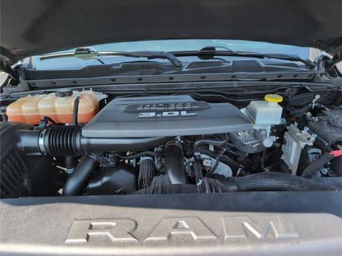 Used 2020 RAM 1500 Limited AWD/4WD image 18