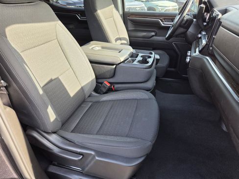 Used 2024 GMC Sierra 1500 SLE RWD image 10