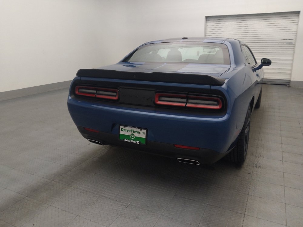 Used 2022 Dodge Challenger SXT w/ Blacktop Package RWD image 7