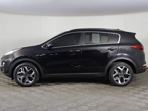 Used 2021 Kia Sportage EX w/ EX Technology Package image 19