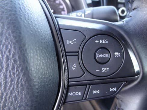 Used 2024 Toyota Camry SE image 17