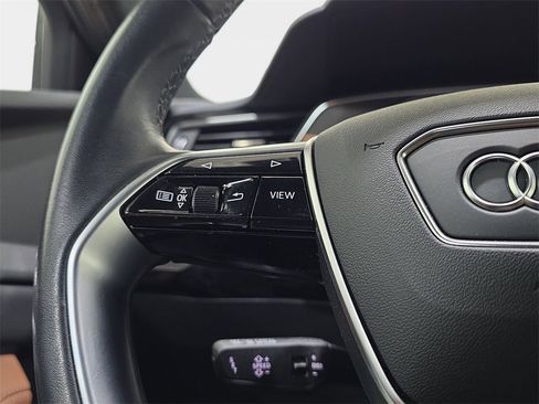 Used 2024 Audi Q8 e-tron Premium image 18