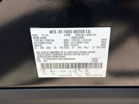 Used 2016 Ford Explorer Platinum AWD/4WD image 40