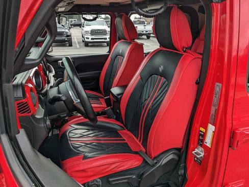 Used 2021 Jeep Gladiator Mojave w/ Trailer Tow Package image 37