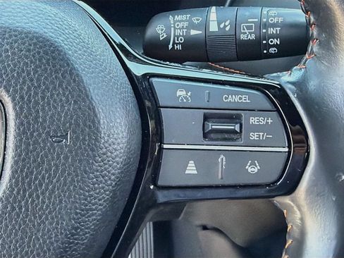 Used 2024 Honda HR-V Sport image 16