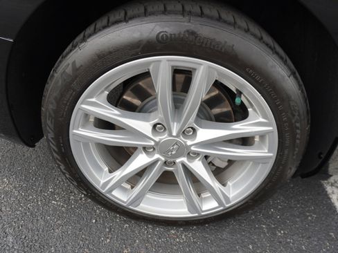 Used 2020 Cadillac CT4 Luxury w/ Sun And Sound Package image 31