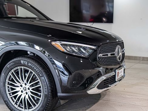 Used 2026 Mercedes-Benz GLC 300 4MATIC image 3
