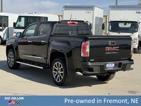 Used 2022 GMC Canyon Denali image 7
