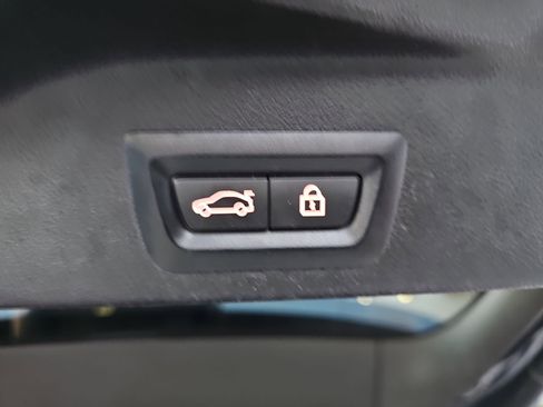 Used 2022 BMW X5 sDrive40i w/ Premium Package image 15