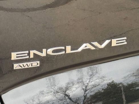 Certified 2023 Buick Enclave Essence w/ LPO, Floor Liner Package AWD/4WD image 10