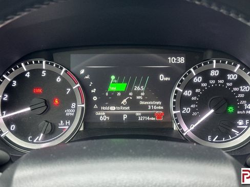 Used 2024 Toyota Highlander XLE image 33