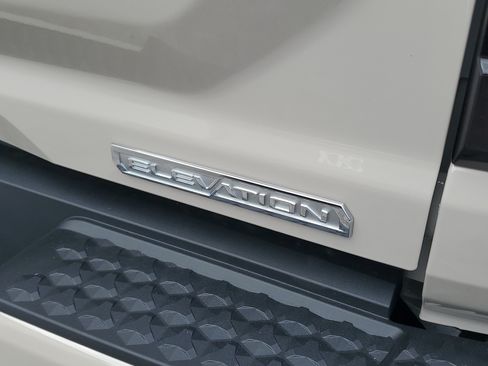 New 2026 GMC Canyon Elevation w/ Convenience Package RWD image 8