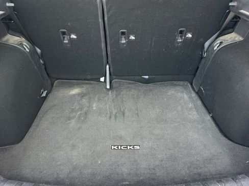 Used 2023 Nissan Kicks SV image 17