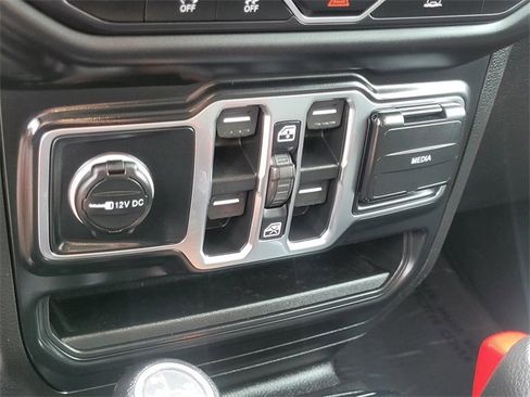 Used 2021 Jeep Wrangler Unlimited Sahara w/ Dual Top Group image 29