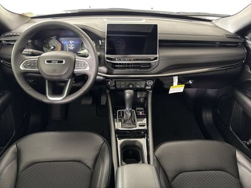 New 2026 Jeep Compass Latitude w/ Sun and Sound Group AWD/4WD image 33