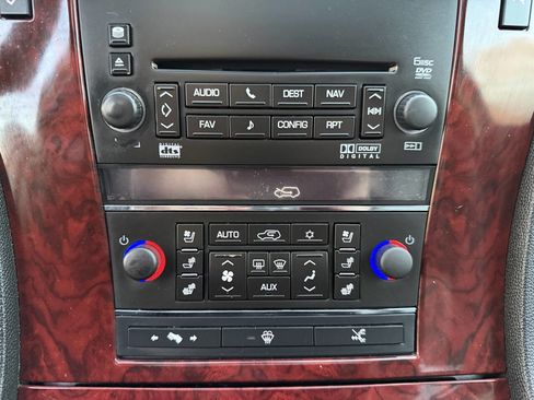 Used 2007 Cadillac Escalade AWD w/ Information Package image 21