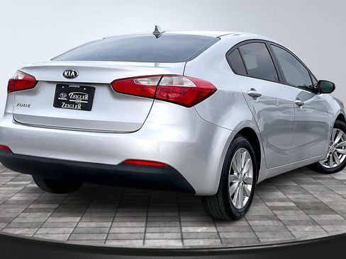 Used 2014 Kia Forte LX w/ Popular Package image 2