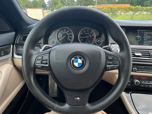 Used 2012 BMW 550i xDrive Sedan AWD/4WD image 28