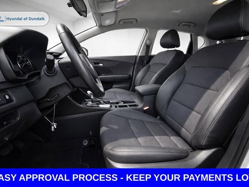 Used 2019 Kia Niro S Touring image 11