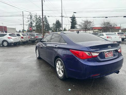 Used 2012 Hyundai Sonata Limited w/ Navigation Pkg FWD image 10