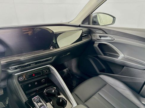 Used 2025 Audi Q5 Premium Plus w/ Premium Plus AWD/4WD image 21