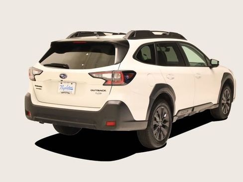 Used 2025 Subaru Outback Onyx Edition AWD/4WD image 6
