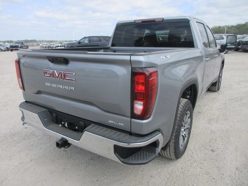 New 2026 GMC Sierra 1500 SLE w/ Max Trailering Package AWD/4WD image 5