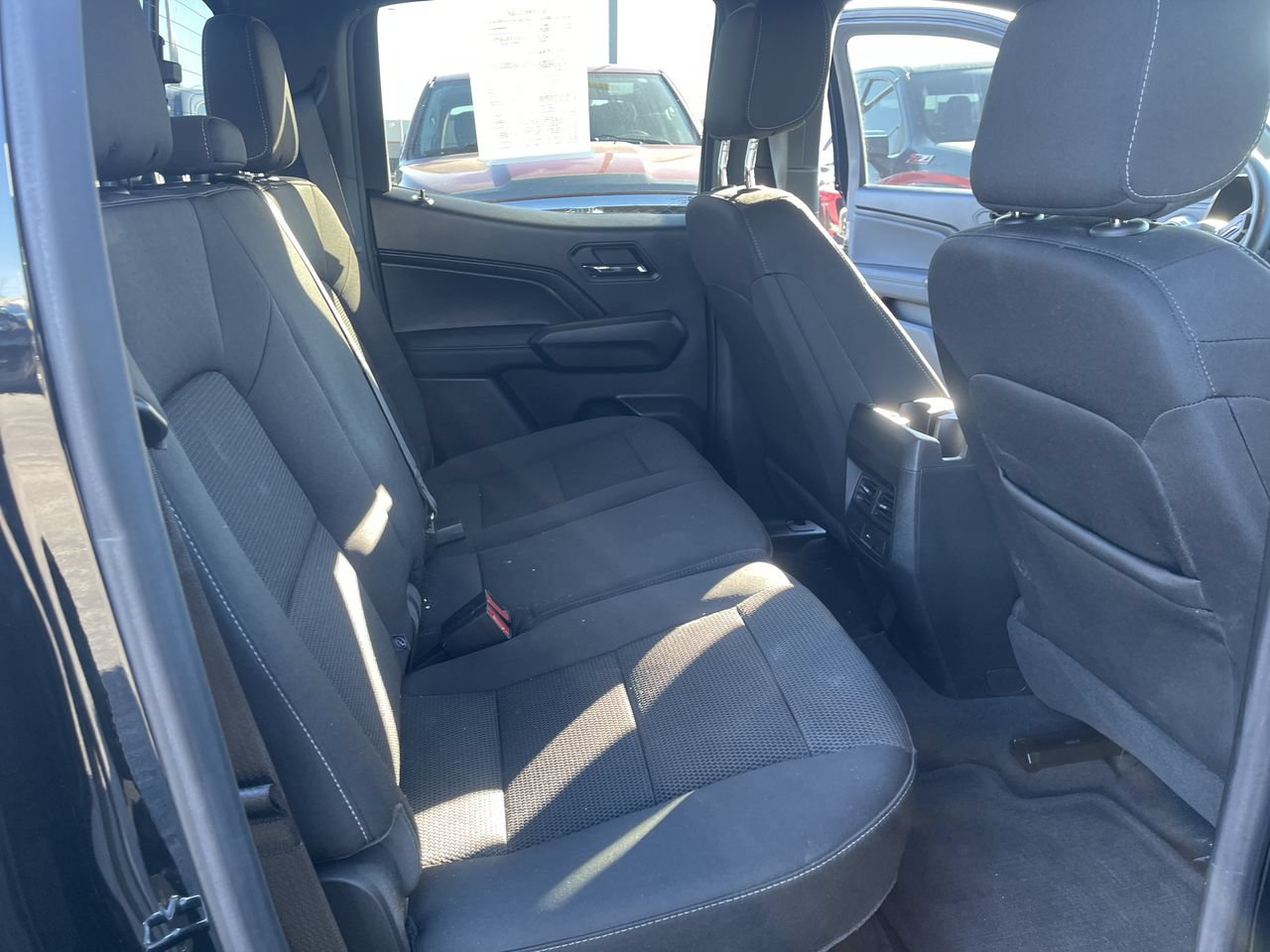 Used 2023 Chevrolet Colorado LT w/ LT Convenience Package II AWD/4WD image 27