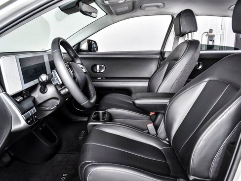 Used 2023 Hyundai Ioniq 5 SEL w/ Cargo Package AWD/4WD image 13
