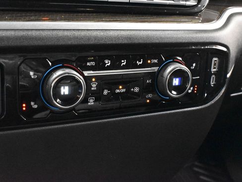 Used 2025 Chevrolet Silverado 1500 LT image 23